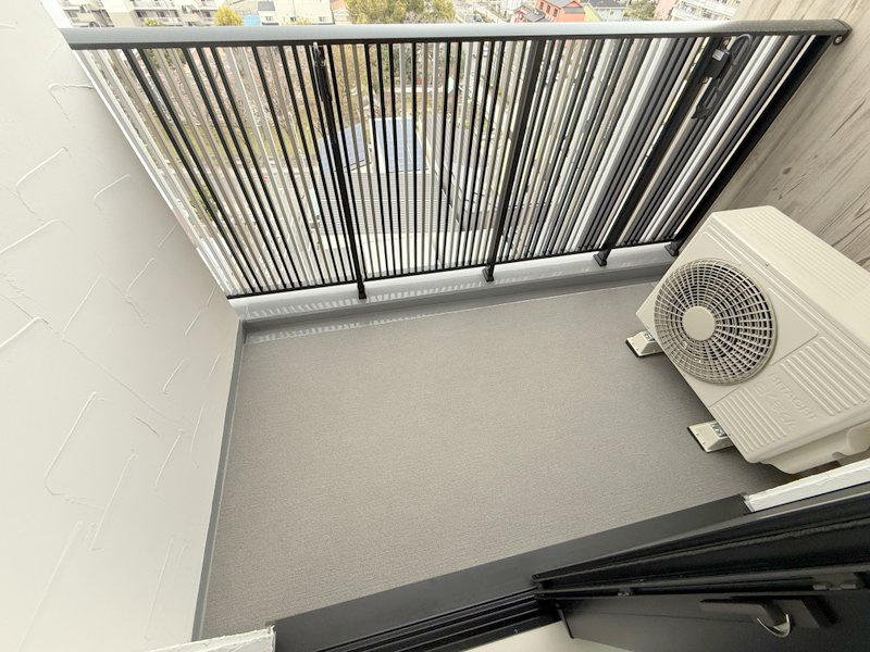 THE MUSIC COURT  仲介手数料無料のバルコニー