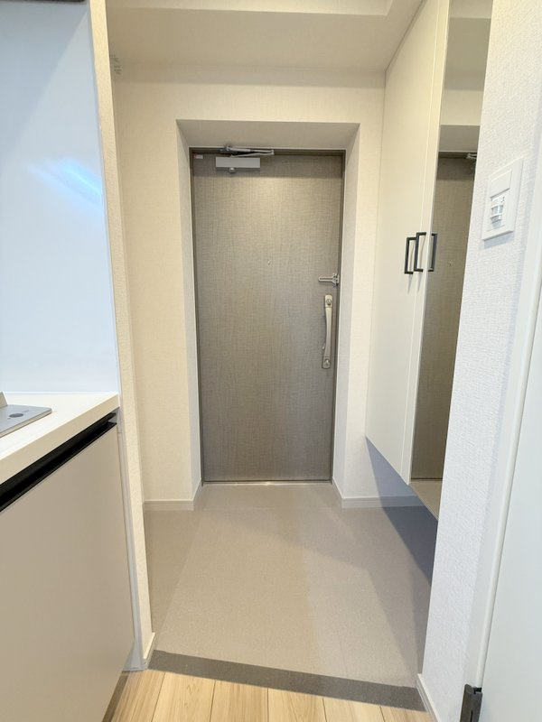 THE MUSIC COURT  仲介手数料無料の玄関