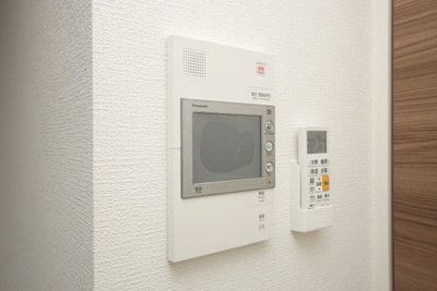 【セキュリティ】 | セレニテ難波ミラク参番館 | モニター付きインターホンです