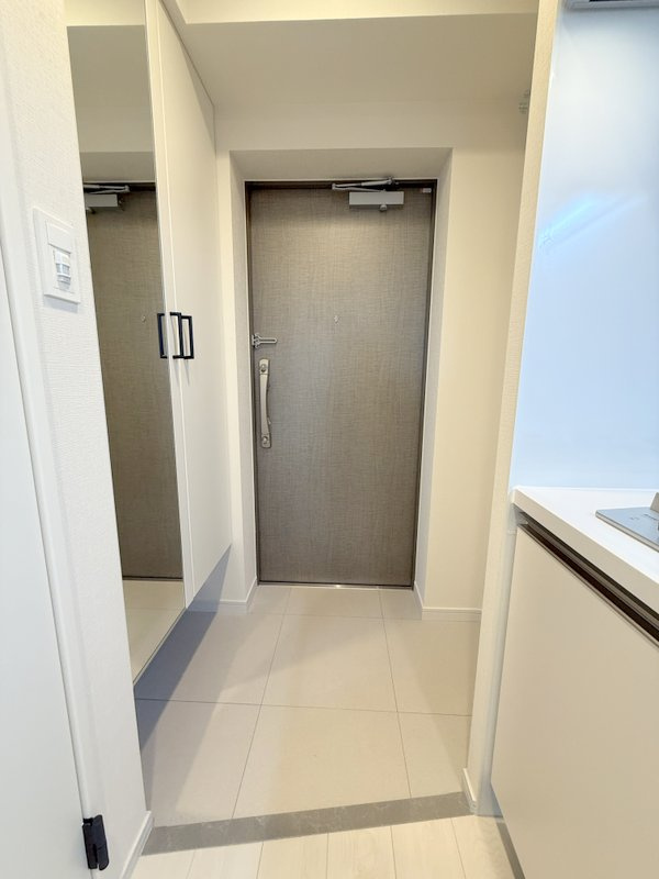 THE MUSIC COURT  仲介手数料無料の玄関