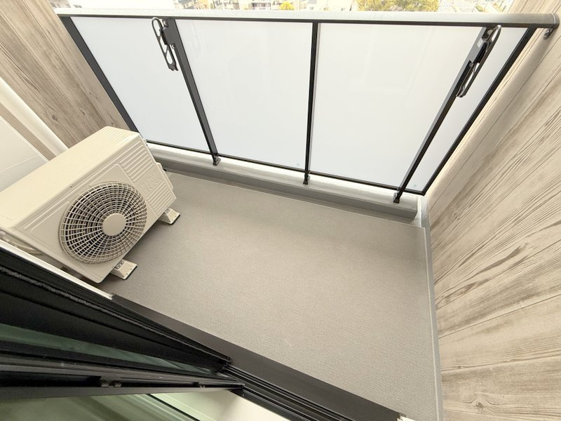 THE MUSIC COURT  仲介手数料無料のバルコニー