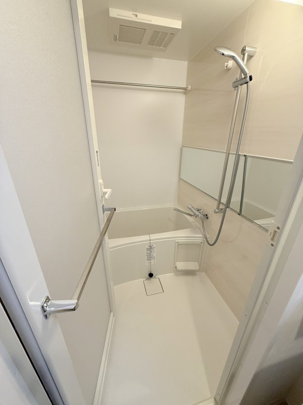 THE MUSIC COURT  仲介手数料無料の浴室