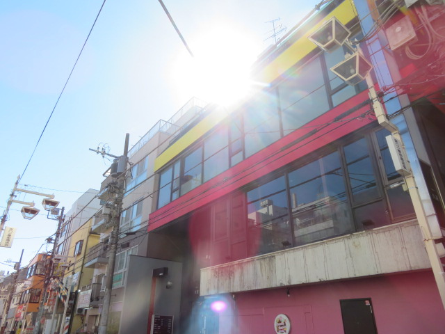 所沢市松葉町のビル