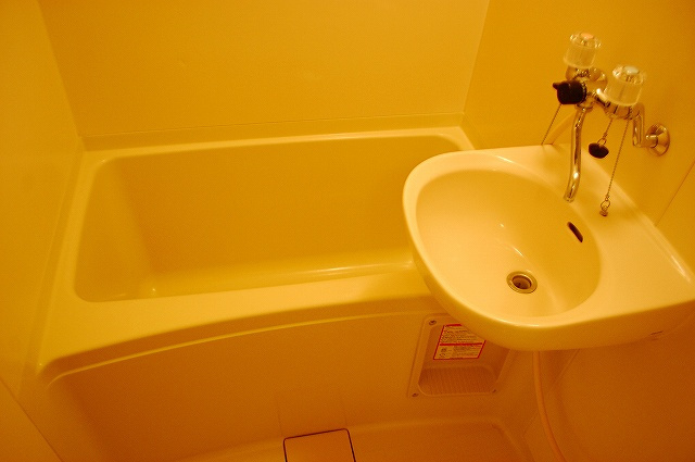 レオパレスドリーム浪漫の浴室|日々の暮らしに欠かせないお風呂です