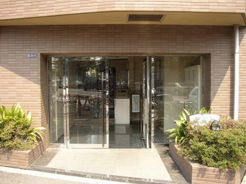 新宿区高田馬場４丁目の賃貸マンションのエントランス|エントランス☆