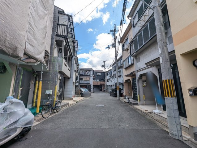 西京極畑田町の前面道路含む現地写真|実際に現地をご案内致します！
周辺の雰囲気や駅までの距離など、ネットだけでは分からない情報をお伝えいたします♪