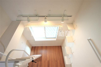 【設備】 | キャリコ大森 | こちらのリビングで趣味の時間をお楽しみください