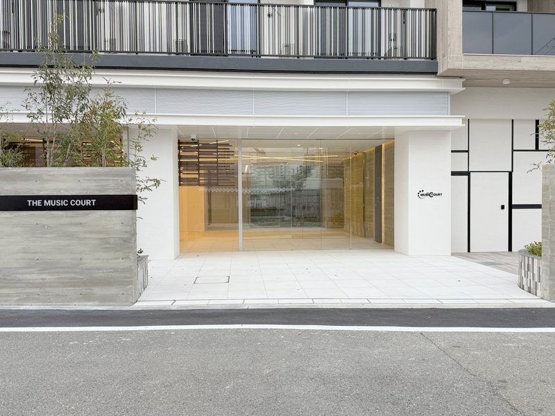 THE MUSIC COURT  仲介手数料無料のエントランス