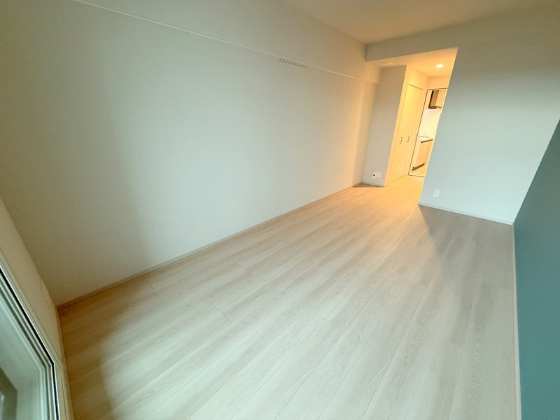 THE MUSIC COURT  仲介手数料無料の洋室