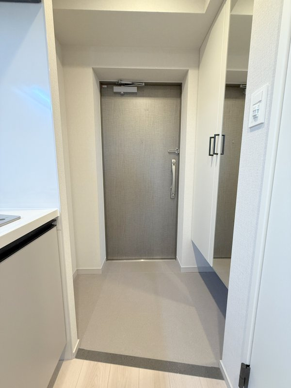 THE MUSIC COURT  仲介手数料無料の玄関