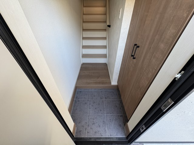 GRANDE MAISON上ノ丸の玄関