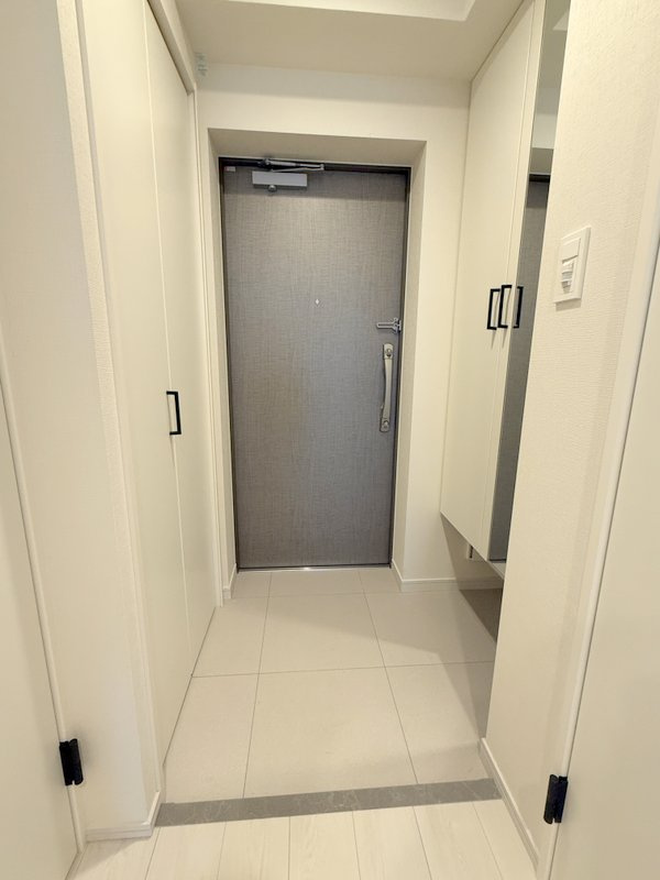 THE MUSIC COURT  仲介手数料無料の玄関