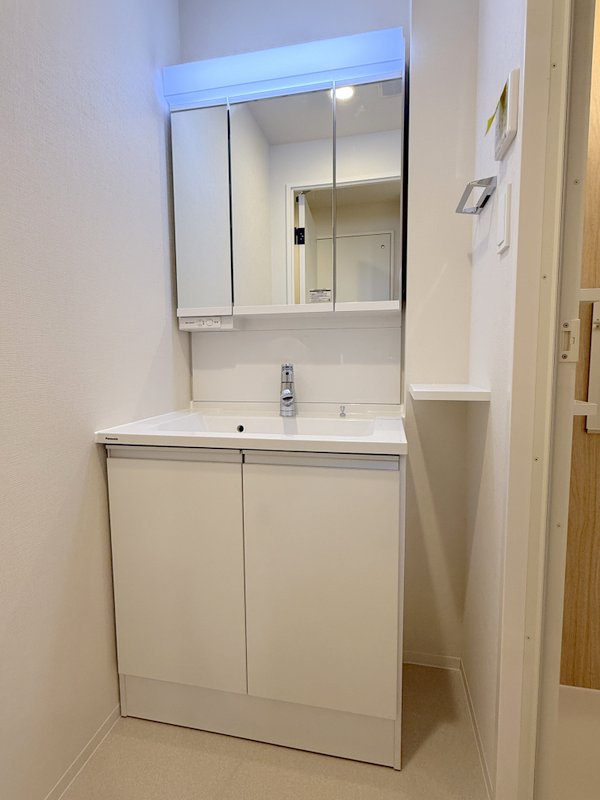 THE MUSIC COURT  仲介手数料無料の洗面所