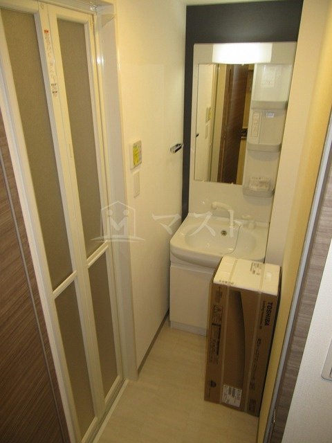 ジアコスモ江戸堀パークフロントの洗面所