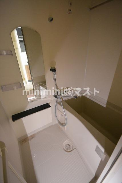 ララプレイス大阪福島プレッソの浴室|※同マンション別号室参考写真
