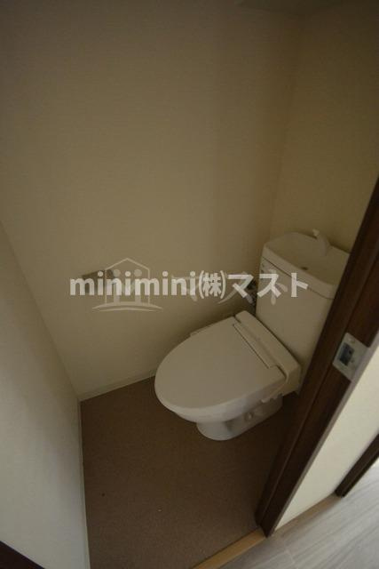 ララプレイス大阪福島プレッソのトイレ|※同マンション別号室参考写真