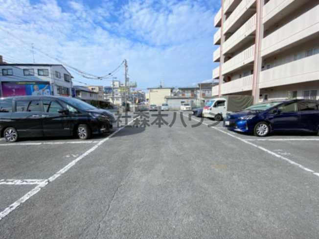 【駐車場】 | 　ロイヤルハイツ三喜 | 駐車場完備です