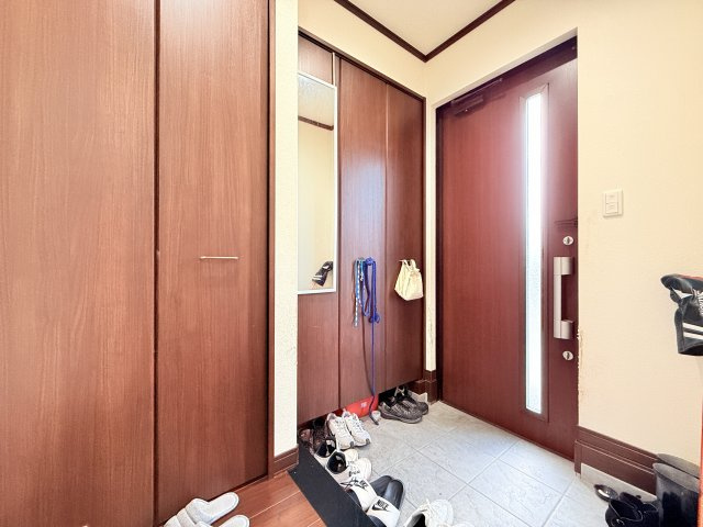 【セキスイハイム施工】水戸市酒門町オール電化住宅の玄関