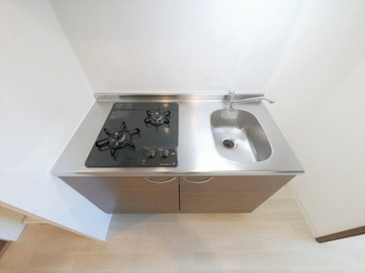 【キッチン】 | エグゼ天神橋 | コンパクトなキッチンで掃除もラクラク