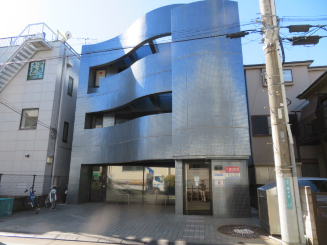 所沢市喜多町のビル