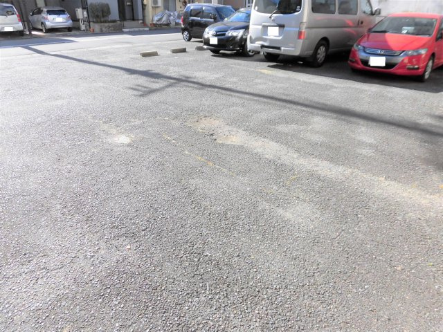 プレアール大垣本町の駐車場