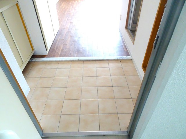 プレアール大垣本町の玄関