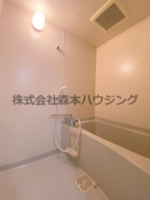 【浴室】 | 　エスポワール交野 | 日々の暮らしに欠かせないお風呂です