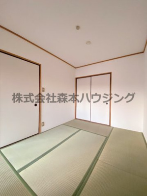 【寝室】 | 　エスポワール交野 | 落ち着いて過ごせるお部屋なので、寝室にいかがでしょうか