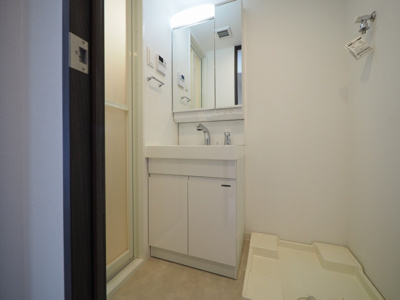 【独立洗面台】 | S-RESIDENCE大阪同心 | 朝の身支度には欠かせない独立洗面化粧台