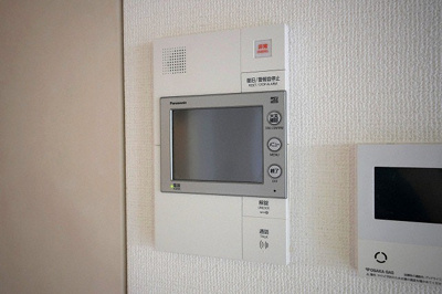 【セキュリティ】 | アーバネックス同心 | モニター付きインターホンです