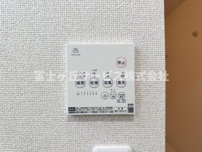 【冷暖房・空調設備】 | 島田市向谷元町 7期 新築一戸建て 3号棟 | 浴室乾燥暖房機がついています