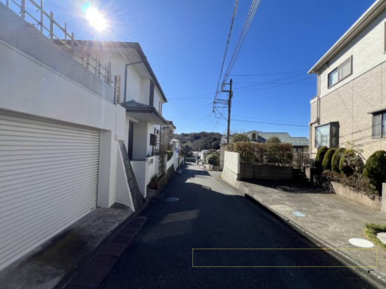 江ノ島を臨む　南ひな段　陽当たり良好の前面道路含む現地写真|前面道路