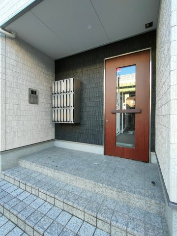 リブリ・浄心A　名古屋市賃貸　仲介手数料無料のエントランス