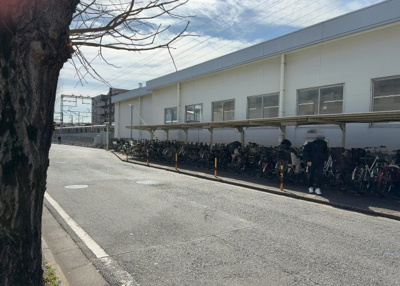 【展望】 | ライフコア東林間 | 景色重視でお家選ぶをするとスーパーが遠い！学校が遠い！など生活をするうえで利便性で困ることもあります。まず一度現地を見学する際に、周辺の施設などがあるかを確認し、暮らし始めた後のことを想像しましょう。