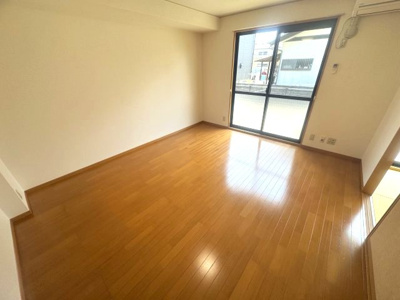 【居間・リビング】 | プラザルミエールC