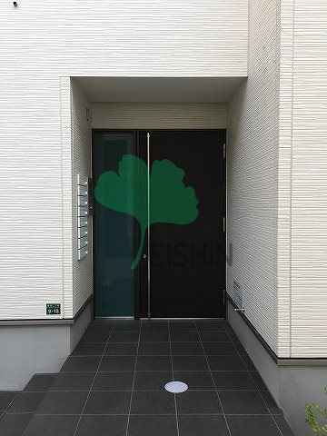 GRANDTIC HAKOZAKI(グランティックハコザキ)のエントランス