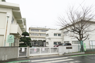 さいたま市立新和小学校まで1300ｍ