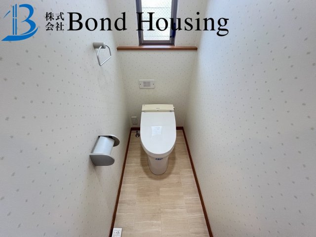 小学校徒歩10分圏内 北舞子4丁目 中古戸建のトイレ