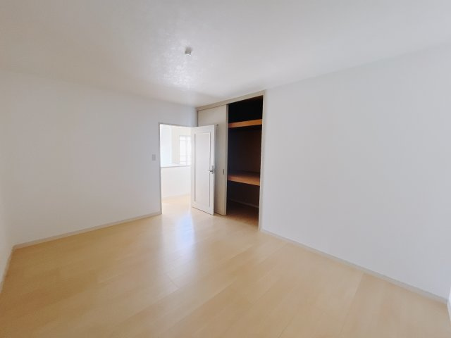 【中古戸建】伊勢崎市韮塚町の洋室|■洋室