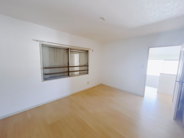 【中古戸建】伊勢崎市韮塚町の洋室|■洋室