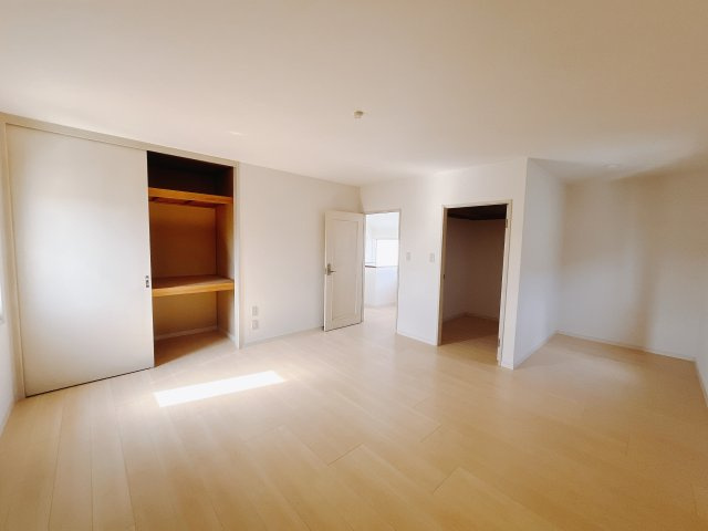 【中古戸建】伊勢崎市韮塚町の洋室|■洋室