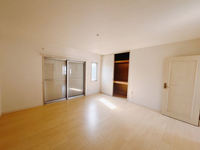 【中古戸建】伊勢崎市韮塚町の洋室|■洋室