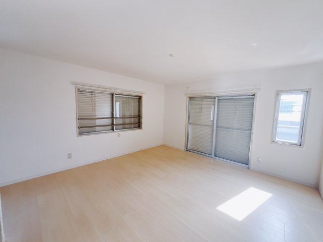 【中古戸建】伊勢崎市韮塚町の洋室|■洋室