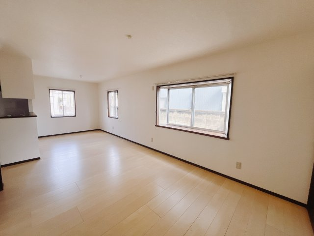 【中古戸建】伊勢崎市韮塚町の居間・リビング|■リビング