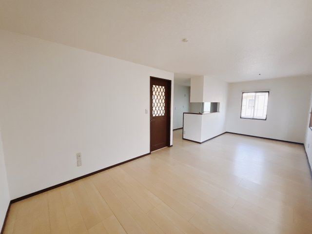 【中古戸建】伊勢崎市韮塚町の居間・リビング|■リビング