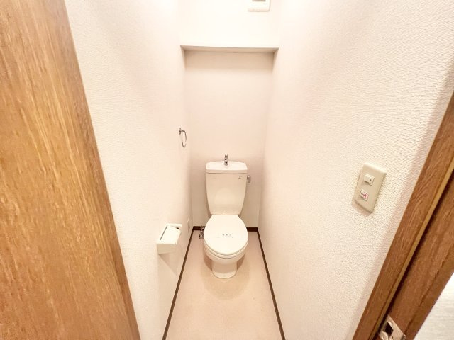 アムール悠のトイレ|※別部屋参考写真