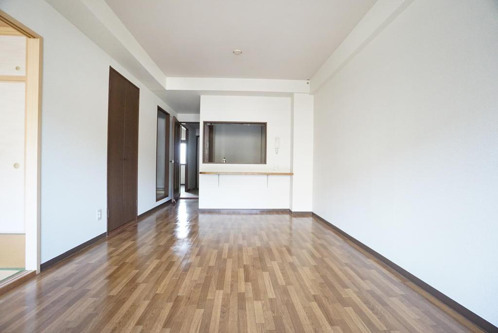 第3五福マンションの居間・リビング