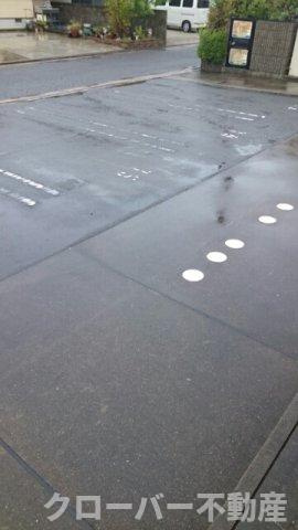 メゾニティ　川西Ｂの駐車場