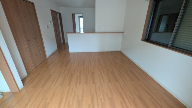 リヴェール荒池の居間・リビング