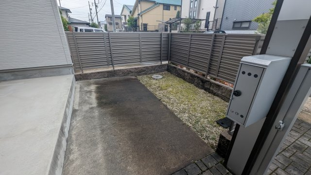 リヴェール荒池の庭